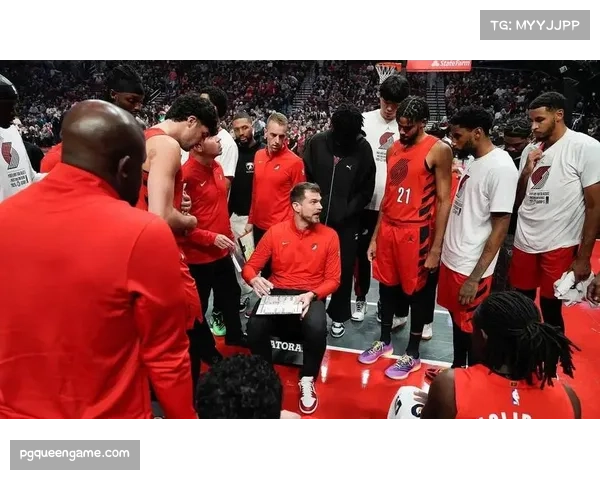 开拓者险胜火箭 赛末时间回放判罚成转折焦点